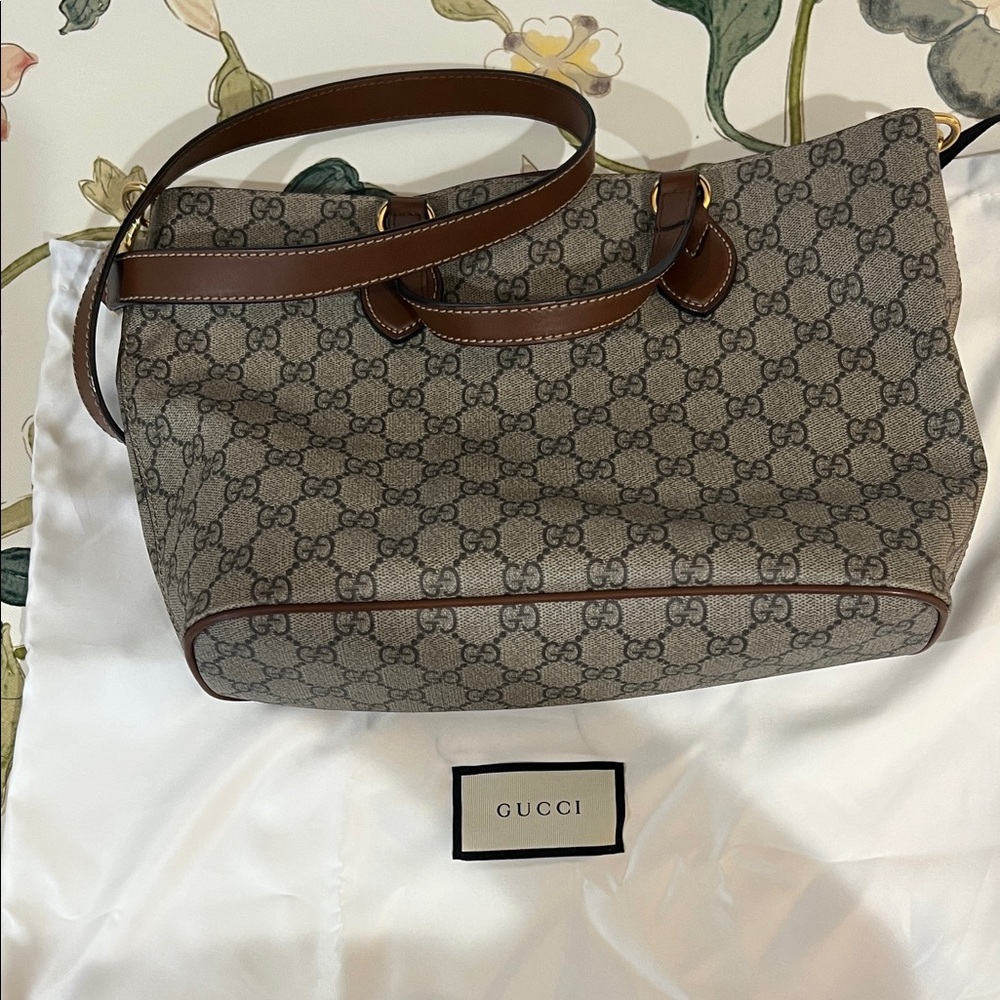 Gucci Supreme Tote